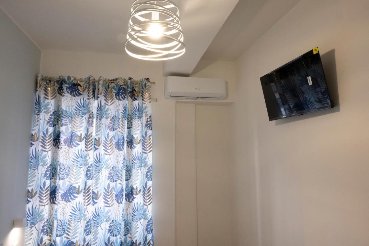 Antica Dogana Apartments Maestrale Терачина Екстериор снимка